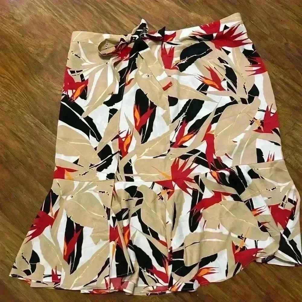 Knee Length Faux Wrap Skirt With Multicolored Floral Tropical Print Size XL